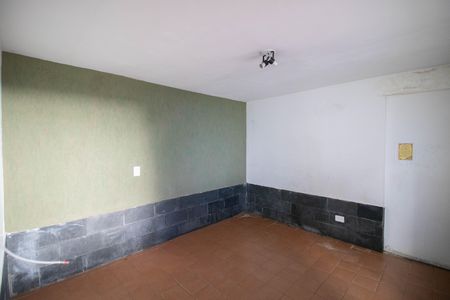 SALA de casa à venda com 3 quartos, 197m² em Vila Vitorio Mazzei, São Paulo