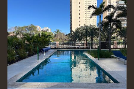 Apartamento à venda com 145m², 4 quartos e 3 vagasÁrea comum - Piscina