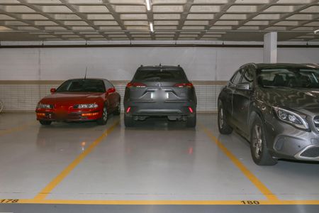 Apartamento à venda com 145m², 4 quartos e 3 vagas Apartamento à venda com 145m², 4 quartos e 3 vagasGaragem