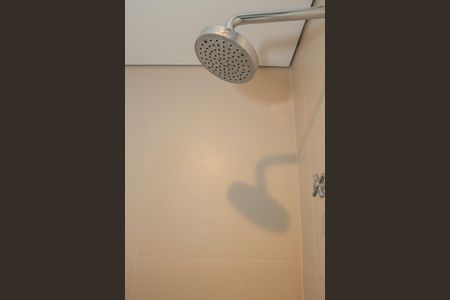 Apartamento à venda com 145m², 4 quartos e 3 vagas Apartamento à venda com 145m², 4 quartos e 3 vagasBanheiro da Suíte 2