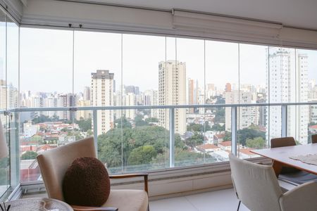 Apartamento à venda com 145m², 4 quartos e 3 vagas Apartamento à venda com 145m², 4 quartos e 3 vagasVista do Escritório 1