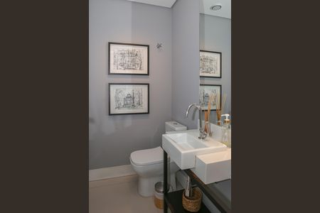 Apartamento à venda com 145m², 4 quartos e 3 vagas Apartamento à venda com 145m², 4 quartos e 3 vagasLavabo