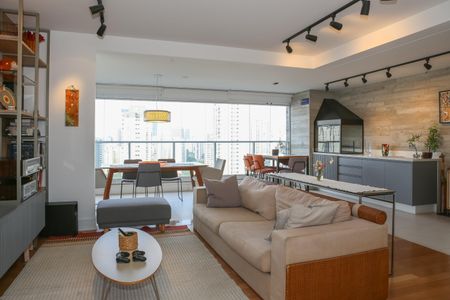 Sala e Varanda Gourmet de apartamento à venda com 4 quartos, 145m² em Vila Romana, São Paulo