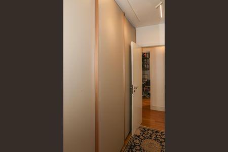 Apartamento à venda com 145m², 4 quartos e 3 vagas Apartamento à venda com 145m², 4 quartos e 3 vagasSuíte 1