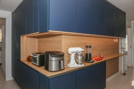 Apartamento à venda com 145m², 4 quartos e 3 vagas Apartamento à venda com 145m², 4 quartos e 3 vagasCozinha