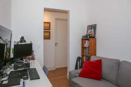 Apartamento à venda com 145m², 4 quartos e 3 vagas Apartamento à venda com 145m², 4 quartos e 3 vagasEscritório 1