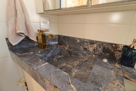 Apartamento à venda com 54m², 2 quartos e 1 vagaBanheiro - Pia