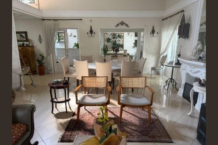 Sala de casa à venda com 4 quartos, 357m² em Vila Madalena, São Paulo