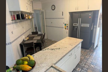 Cozinha de casa à venda com 4 quartos, 357m² em Vila Madalena, São Paulo