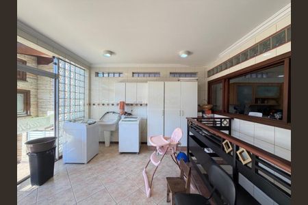 Casa à venda com 5 quartos, 422m² em Jardim Bela Vista, Campinas