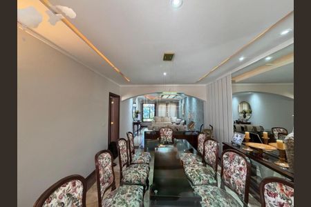 Casa à venda com 422m², 5 quartos e 2 vagas
