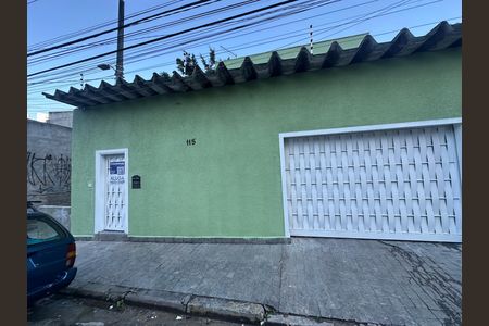 Casa para alugar com 400m², 5 quartos e 5 vagas Casa para alugar com 400m², 5 quartos e 5 vagasFachada