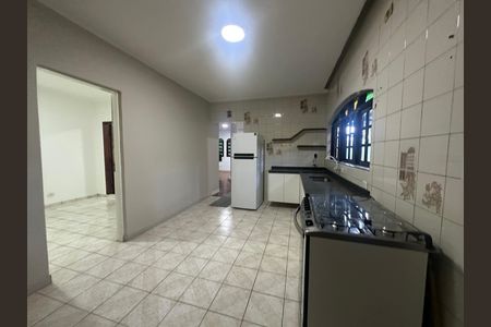Casa para alugar com 400m², 5 quartos e 5 vagas Casa para alugar com 400m², 5 quartos e 5 vagasCozinha