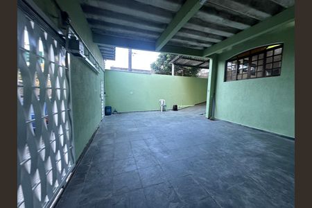 Garagem de casa para alugar com 5 quartos, 400m² em Jardim Paraiso, Barueri