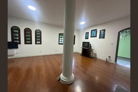 Casa para alugar com 400m², 5 quartos e 5 vagas Casa para alugar com 400m², 5 quartos e 5 vagasSala