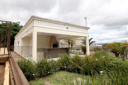 Apartamento para alugar com 45m², 2 quartos e 1 vagaÁrea comum