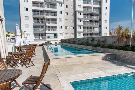 Apartamento para alugar com 66m², 2 quartos e 2 vagasÁrea comum - Piscina