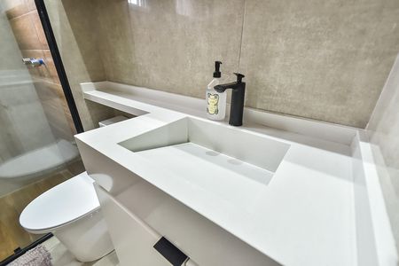 Apartamento para alugar com 66m², 2 quartos e 2 vagasBanheiro da suíte