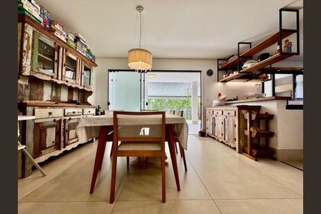 Casa de Condomínio à venda com 3 quartos, 205m² em Jardim America II, Campinas