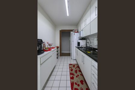 Cozinha de apartamento à venda com 2 quartos, 60m² em Jardim Jussara, Taboão da Serra