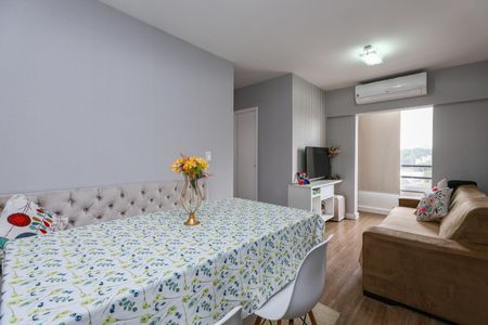 Sala de apartamento à venda com 2 quartos, 60m² em Jardim Jussara, Taboão da Serra