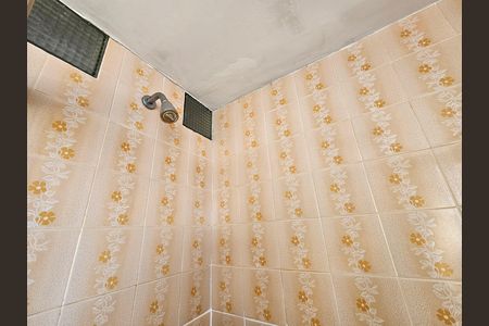 Apartamento à venda com 70m², 2 quartos e 1 vaga Apartamento à venda com 70m², 2 quartos e 1 vagaBanheiro da suíte