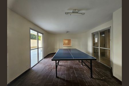 Apartamento à venda com 70m², 2 quartos e 1 vaga Apartamento à venda com 70m², 2 quartos e 1 vagaSalão de jogos