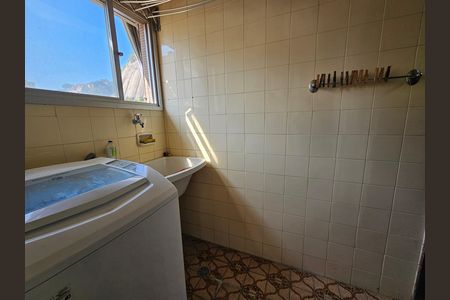 Apartamento à venda com 70m², 2 quartos e 1 vaga Apartamento à venda com 70m², 2 quartos e 1 vagaÁrea de Serviço