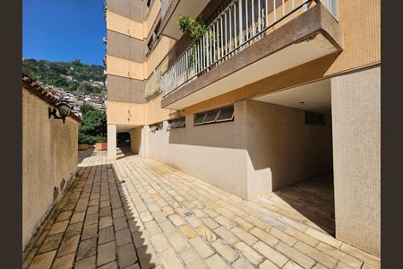 Apartamento à venda com 70m², 2 quartos e 1 vaga Apartamento à venda com 70m², 2 quartos e 1 vagaÁrea comum - Playground