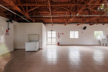 Apartamento para alugar com 52m², 2 quartos e 1 vaga Apartamento para alugar com 52m², 2 quartos e 1 vagaÁrea comum - Salão de festas