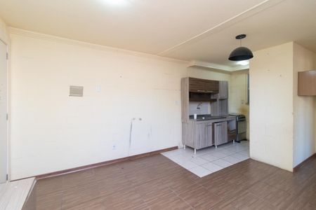 Sala de apartamento à venda com 2 quartos, 43m² em Vila Nova, Porto Alegre