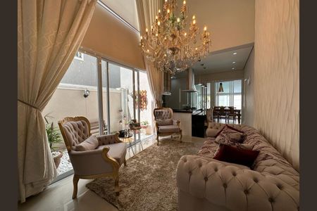 Casa de condomínio à venda com 241m², 4 quartos e 4 vagas