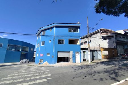 Casa para alugar com 75m², 2 quartos e sem vagaFachada