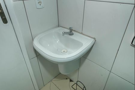 Casa para alugar com 75m², 2 quartos e sem vagaBanheiro