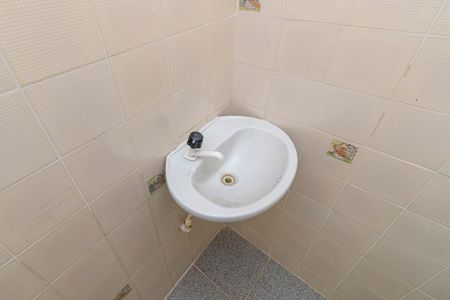Banheiro de casa para alugar com 1 quarto, 35m² em Vicente de Carvalho, Rio de Janeiro