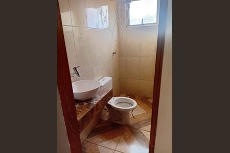Casa para alugar com 184m², 4 quartos e 2 vagasBanheiro