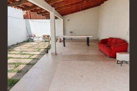 Casa para alugar com 184m², 4 quartos e 2 vagasÁrea externa