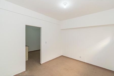 Quarto de casa para alugar com 1 quarto, 35m² em Vicente de Carvalho, Rio de Janeiro