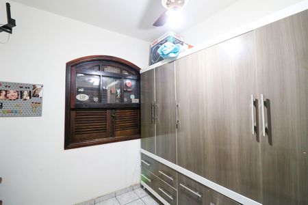 Casa para alugar com 200m², 3 quartos e 2 vagas Casa para alugar com 200m², 3 quartos e 2 vagasQuarto 2