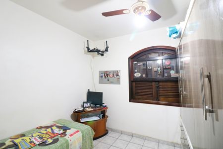Casa para alugar com 200m², 3 quartos e 2 vagas Casa para alugar com 200m², 3 quartos e 2 vagasQuarto 2