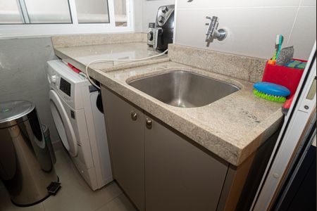 Apartamento à venda com 68m², 2 quartos e 1 vaga Apartamento à venda com 68m², 2 quartos e 1 vagaÁrea de Serviço