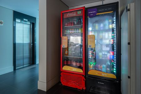 Apartamento à venda com 68m², 2 quartos e 1 vaga Apartamento à venda com 68m², 2 quartos e 1 vagaÁrea comum - Mercadinho