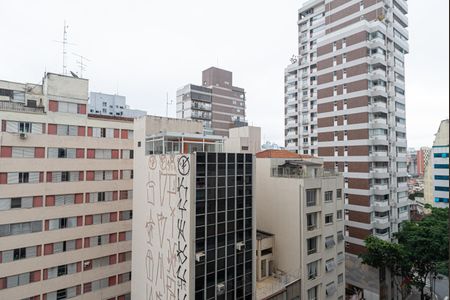 Apartamento à venda com 68m², 2 quartos e 1 vaga Apartamento à venda com 68m², 2 quartos e 1 vagaVista da Varanda da Sala