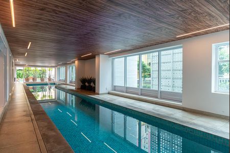 Apartamento à venda com 68m², 2 quartos e 1 vaga Apartamento à venda com 68m², 2 quartos e 1 vagaÁrea comum - Piscina coberta