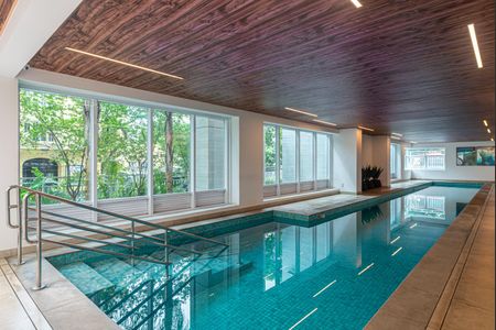 Apartamento à venda com 68m², 2 quartos e 1 vaga Apartamento à venda com 68m², 2 quartos e 1 vagaÁrea comum - Piscina coberta