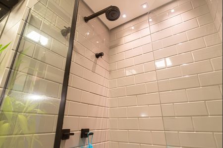 Apartamento à venda com 68m², 2 quartos e 1 vaga Apartamento à venda com 68m², 2 quartos e 1 vagaBanheiro da Suíte