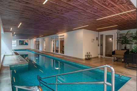 Apartamento à venda com 68m², 2 quartos e 1 vaga Apartamento à venda com 68m², 2 quartos e 1 vagaÁrea comum - Piscina coberta