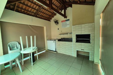 Apartamento à venda com 42m², 2 quartos e 1 vaga Apartamento à venda com 42m², 2 quartos e 1 vagaÁrea comum - Churrasqueira
