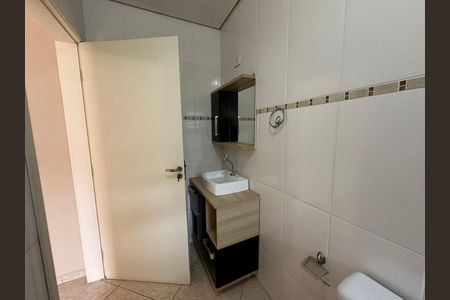 Casa para alugar com 85m², 2 quartos e sem vaga Casa para alugar com 85m², 2 quartos e sem vagaBanheiro da Suíte