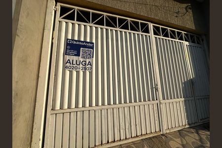 Casa para alugar com 85m², 2 quartos e sem vaga Casa para alugar com 85m², 2 quartos e sem vagaFachada